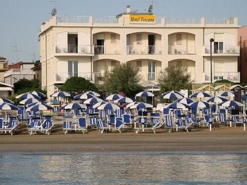 Hotel Toscana Марота Екстериор снимка